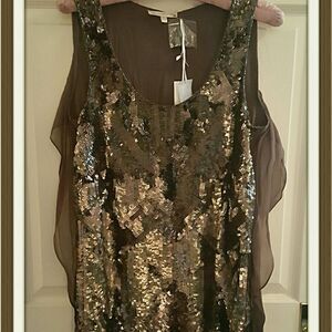 💥 GOLD HAWK SLEEVELESS DRESSY TOP💥